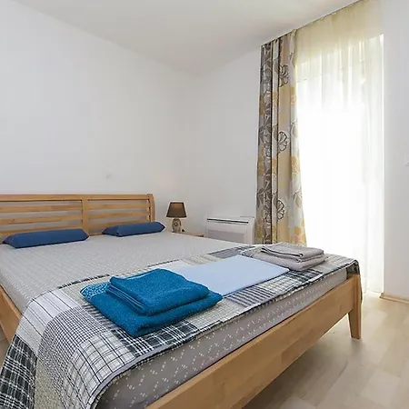 2 Bedroom Awesome In *