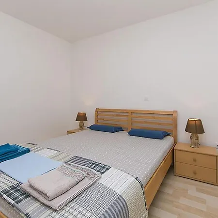 2 Bedroom Awesome In * Brela